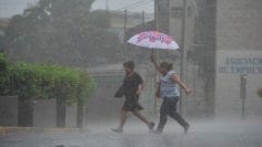 Lluvia en la capital.