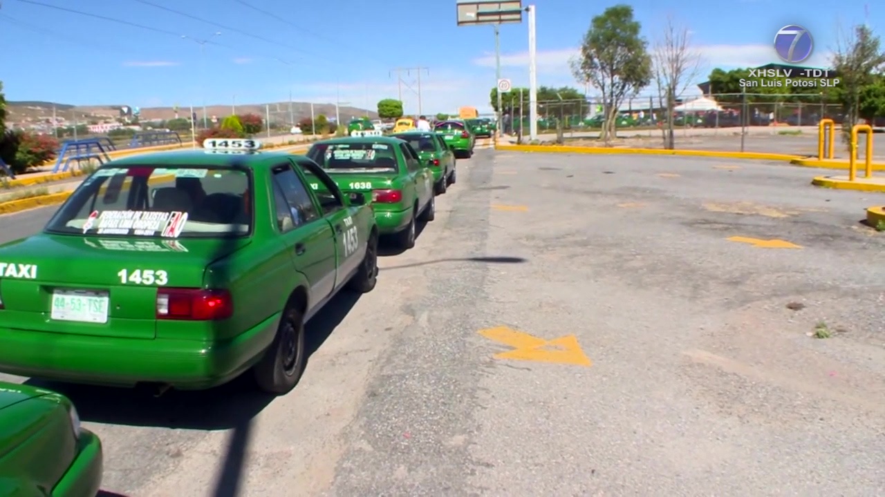 SCT anuncia depuración del padrón de taxistas en San Luis Potosí