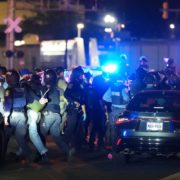 Arrestan a cinco personas durante protesta contra centro migratorio en Nueva Jersey 10 03 6