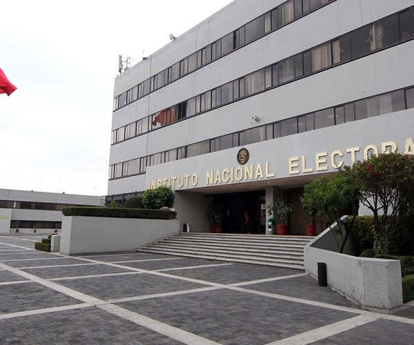 INE presenta nueva Credencial para Votar 5 03 8