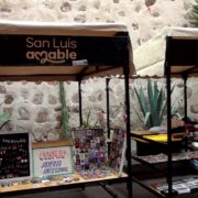 Entrega Ayuntamiento Capitalino nuevas estructuras a artesanos y comerciantes del callejón de San Francisco 11 Claudio02ImagenCallejon