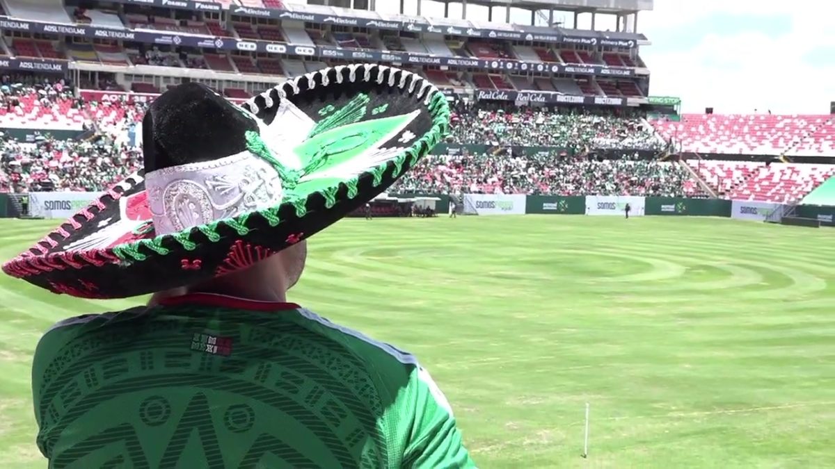 Triunfo del tricolor en un mundial sin mexicanos 1 Osvi01Futbol
