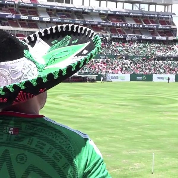 Triunfo del tricolor en un mundial sin mexicanos 6 Osvi01Futbol
