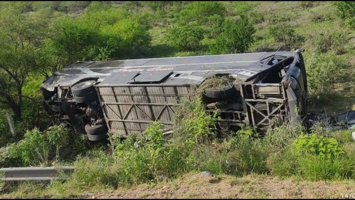 Xochi02Autobus