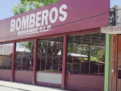 Xochi02BomberosLluvias