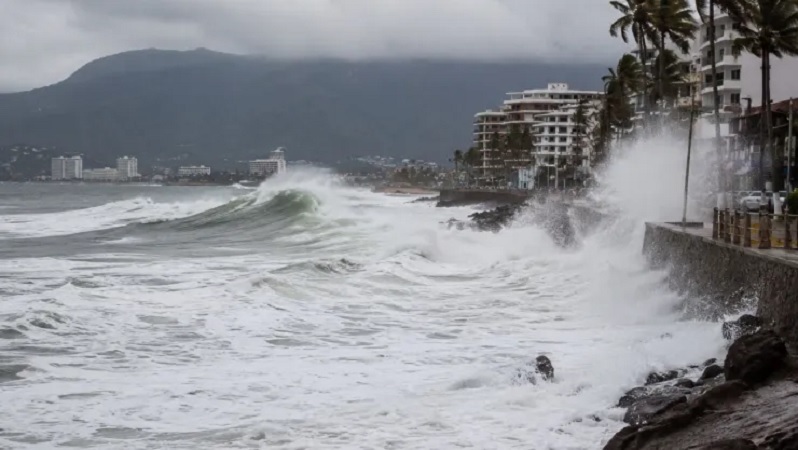 SMN prevé tormentas, rachas de viento y oleaje elevado en varias regiones del país 3 00 14