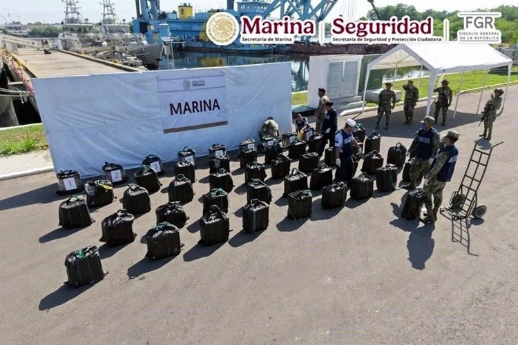 Semar asegura 1.5 toneladas de cocaína frente a las costas de Chiapas 3 03 12