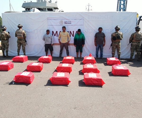 Semar decomisa 1.2 toneladas de presunta cocaína frente a las costas de Chiapas 6 09