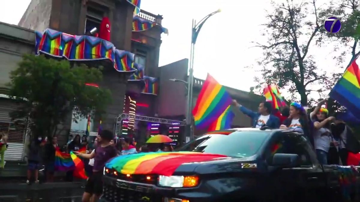 Poky01DesfileLGBT