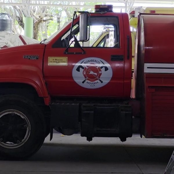 Xochi01CamionBomberos