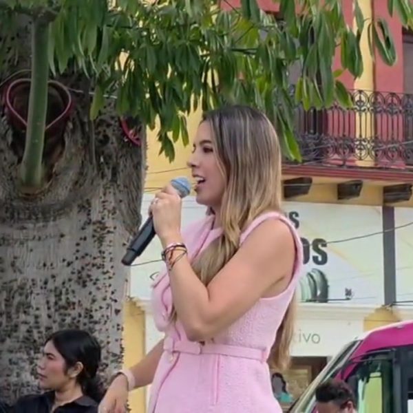 Xochi02Senadora
