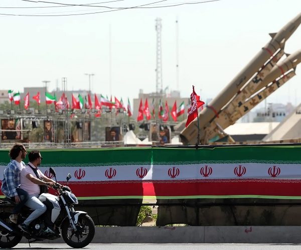 Trump asegura que Irán envía señales contradictorias sobre las negociaciones 5 04 2