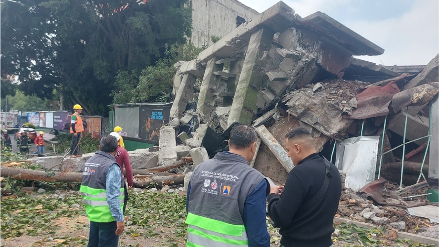 Colapsa edificio en demolición en la CDMX 2 09 10