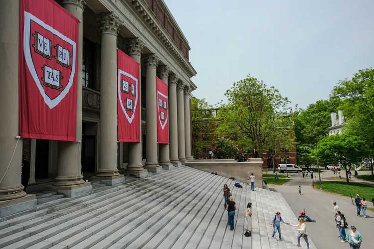 Corte federal desestima demanda de Trump contra Harvard por presunto antisemitismo 2 10 11