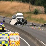 Reto viral de conducción en sentido contrario deja cinco muertos y 13 heridos graves en Irlanda 8 10 14