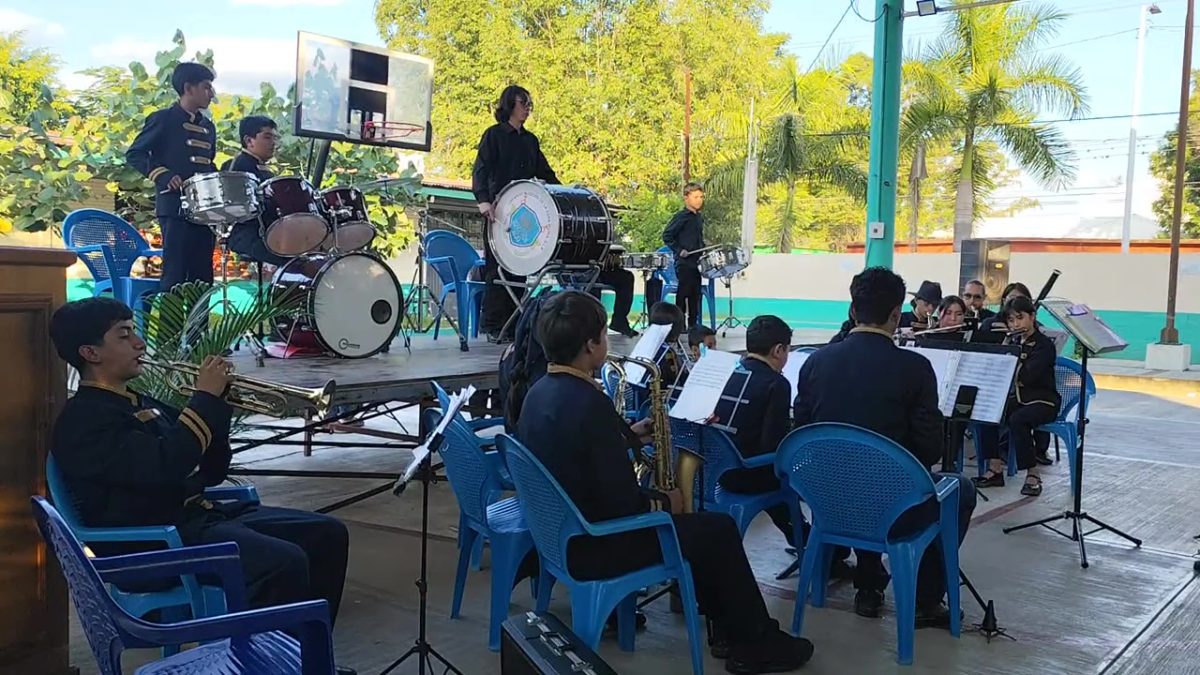 Perfiles de siete a 52 años, han conformado la Banda Sinfónica Juvenil Rioverde 3 Xochi03Banda400