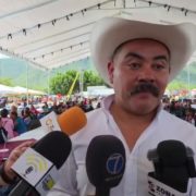 Xochi03NiegaDesvio
