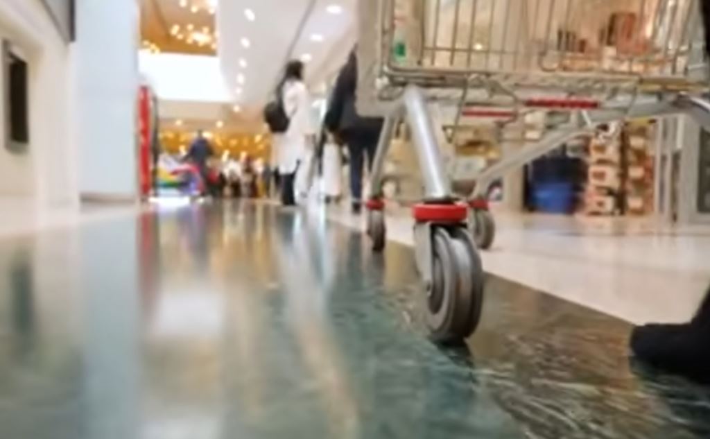 Aunque con cautela crece confianza de consumidores en