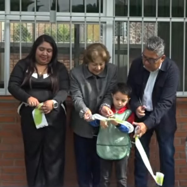 Inaugura Sistema Municipal DIF tres a